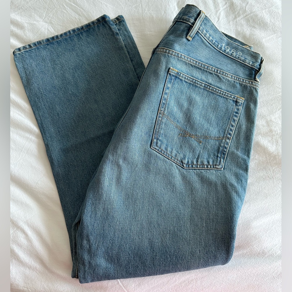 GAP Relaxed Fit Blue Jeans